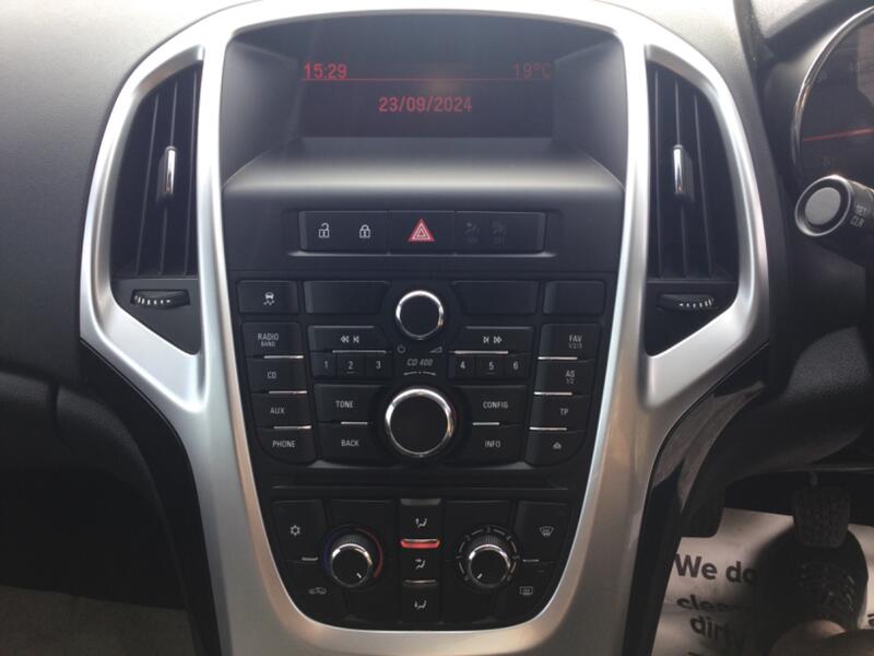 VAUXHALL ASTRA